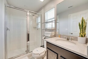 14 Mi to Wdw: Family-friendly Home w/ Movie Room!