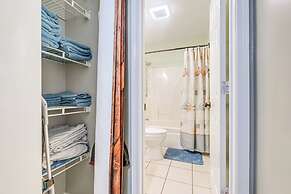 Walkable Couple's Retreat in North Myrtle Beach!