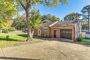 Lakefront Guest Suite Near Richmond