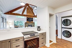 Wolf Laurel Escape: Village Club & Scenic Views!