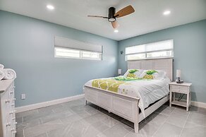 Riverfront Unit w/ Shared Pool & Dock in Melbourne