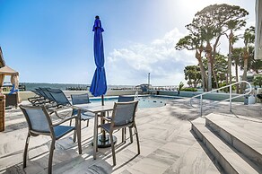 Riverfront Unit w/ Shared Pool & Dock in Melbourne