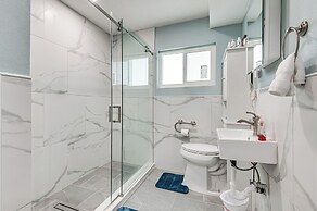 Riverfront Unit w/ Shared Pool & Dock in Melbourne