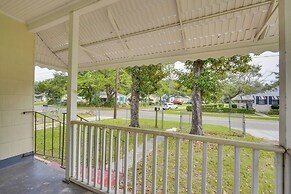 3 Mi to Park Circle: North Charleston Abode!
