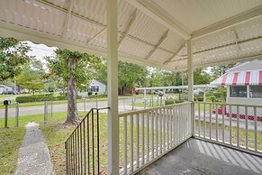 3 Mi to Park Circle: North Charleston Abode!