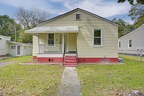 3 Mi to Park Circle: North Charleston Abode!