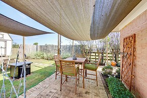 Fire Pit & Patios: Peaceful Alto Getaway!