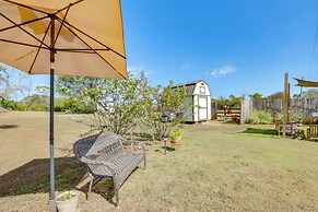 Fire Pit & Patios: Peaceful Alto Getaway!