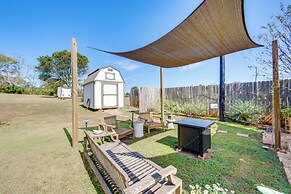 Fire Pit & Patios: Peaceful Alto Getaway!