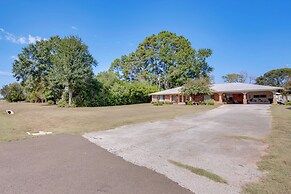 Fire Pit & Patios: Peaceful Alto Getaway!