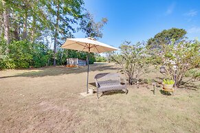 Fire Pit & Patios: Peaceful Alto Getaway!