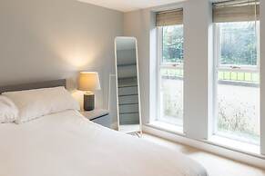 Host Stay Burton Road