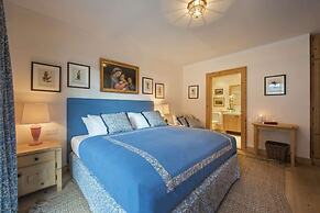 Alpine Bliss Retreat in Sankt Anton