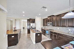 Modern Riverview Oasis Near Tampa Bay 5 Bedroom Home