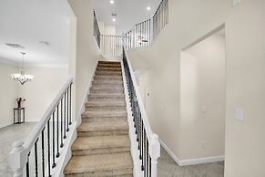 Modern Riverview Oasis Near Tampa Bay 5 Bedroom Home