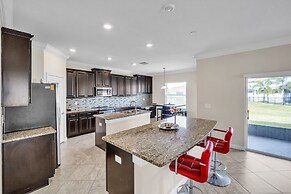 Modern Riverview Oasis Near Tampa Bay 5 Bedroom Home