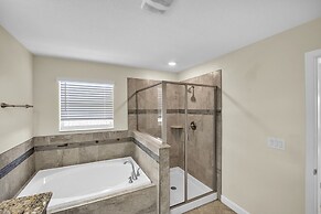 Modern Riverview Oasis Near Tampa Bay 5 Bedroom Home