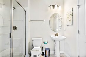 More Space Than Needed Huge 6 Bedroom Home! 6 Villa