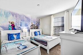 More Space Than Needed Huge 6 Bedroom Home! 6 Villa