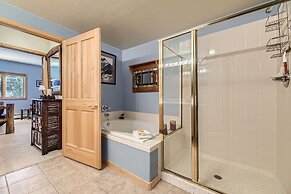 5023 Gateway 2 Bedroom Condo