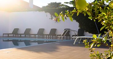 Art 4 You Carcavelos Suites