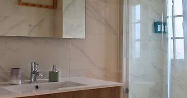 Art 4 You Carcavelos Suites