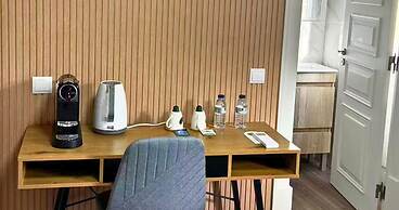 Art 4 You Carcavelos Suites