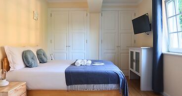 Art 4 You Carcavelos Suites