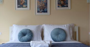 Art 4 You Carcavelos Suites