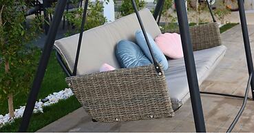 Art 4 You Carcavelos Suites