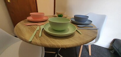 Room in Guest Room - Comfortable Room Near Coventry City Centre