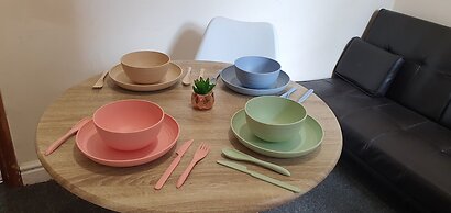 Room in Guest Room - Large Room Near Coventry City Centre