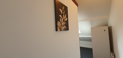 Room in Guest Room - Nice Large Room in Coventry