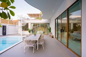 Paco Villa Pattaya