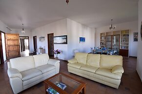 Family Apartment With Balcony In Budoni