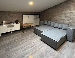 La Vie Suit Hotel