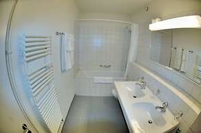 Tranquil Seafront Escape