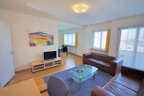 Tranquil Seafront Escape