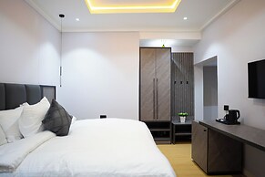 Twinny Hotels & Suites