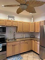 Seaside Escape - 1 Block From Beach & Boardwalk