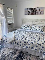 Seaside Escape - 1 Block From Beach & Boardwalk