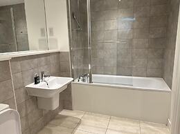 Cosy City Apartment in Barking
