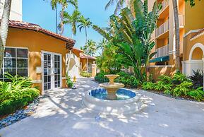 Exclusive Condo 10 Min to the Beach