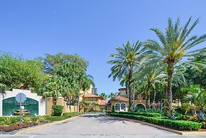 Exclusive Condo 10 Min to the Beach