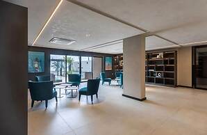 Beach Haus by Azzure Homes