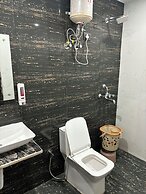 hotel swastik palace