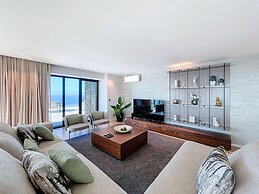 Majestic Penthouse View by Atlantic Holiday