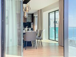 Majestic Penthouse View by Atlantic Holiday