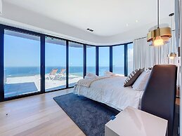Majestic Penthouse View by Atlantic Holiday