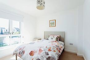 Luxurious 4 BH Home Near Willen Lake Ideal for Families & Business Sta